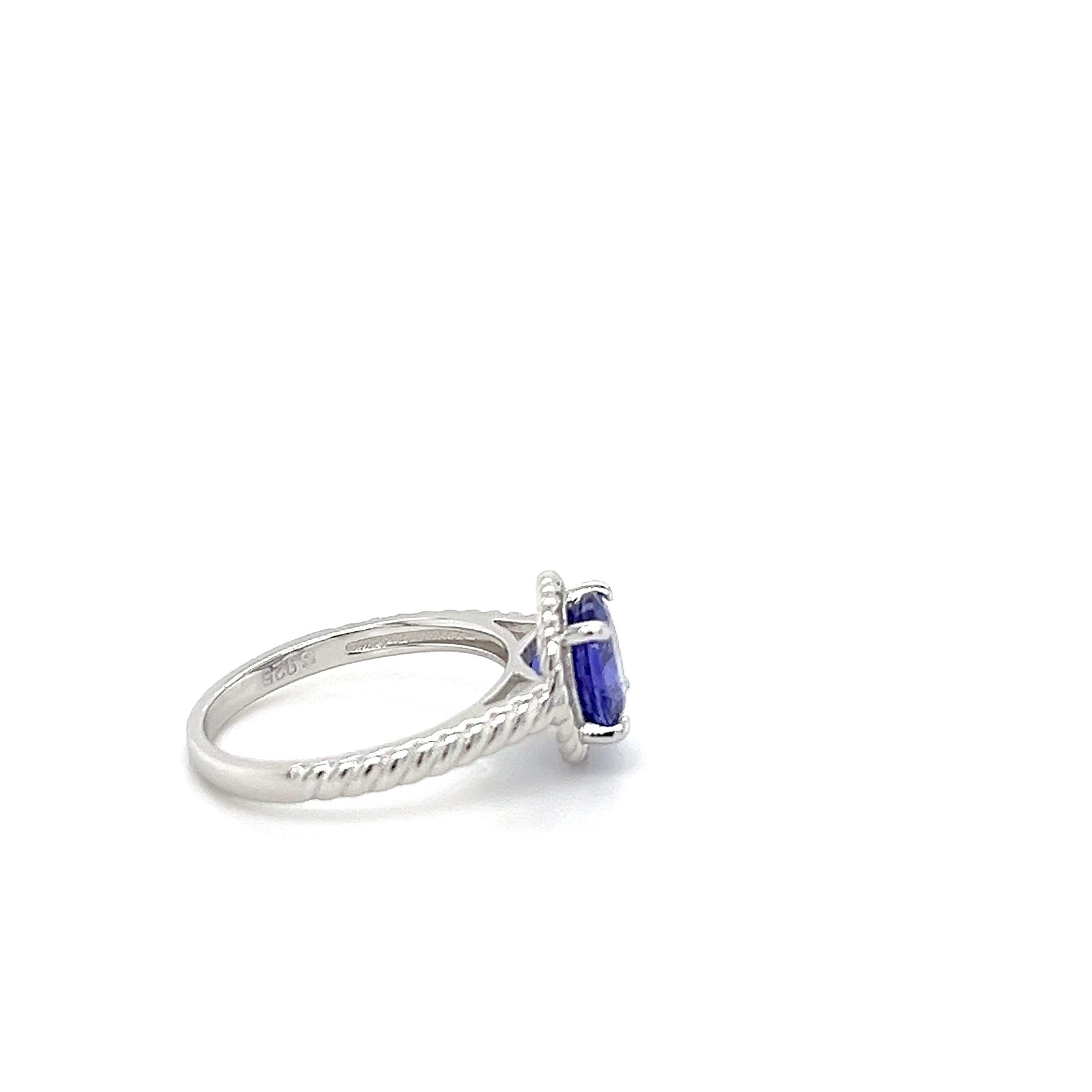 Anello con solitario di tanzanite 2.01CT - Anello in argento Sterling - Anello con tanzanite taglio rotondo In condizioni Nuovo in vendita a New York, NY