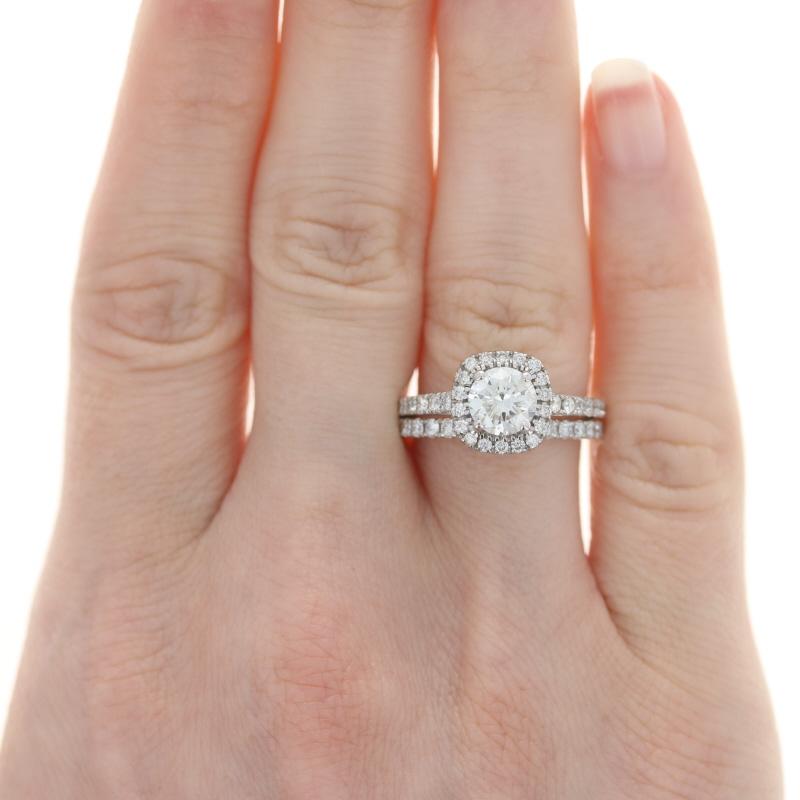 Round Cut 2.01ctw Round Brilliant Diamond Halo Engagement Ring & Wedding Band 14k Gold Set For Sale