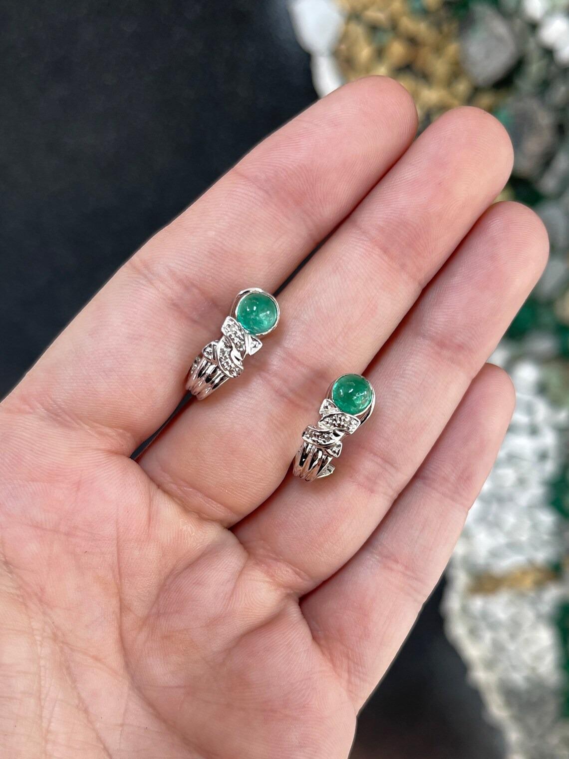 2.01tcw 14K Round Emerald Cabochon Cut & Diamond Accent Omega Vintage Earrings In New Condition For Sale In Jupiter, FL