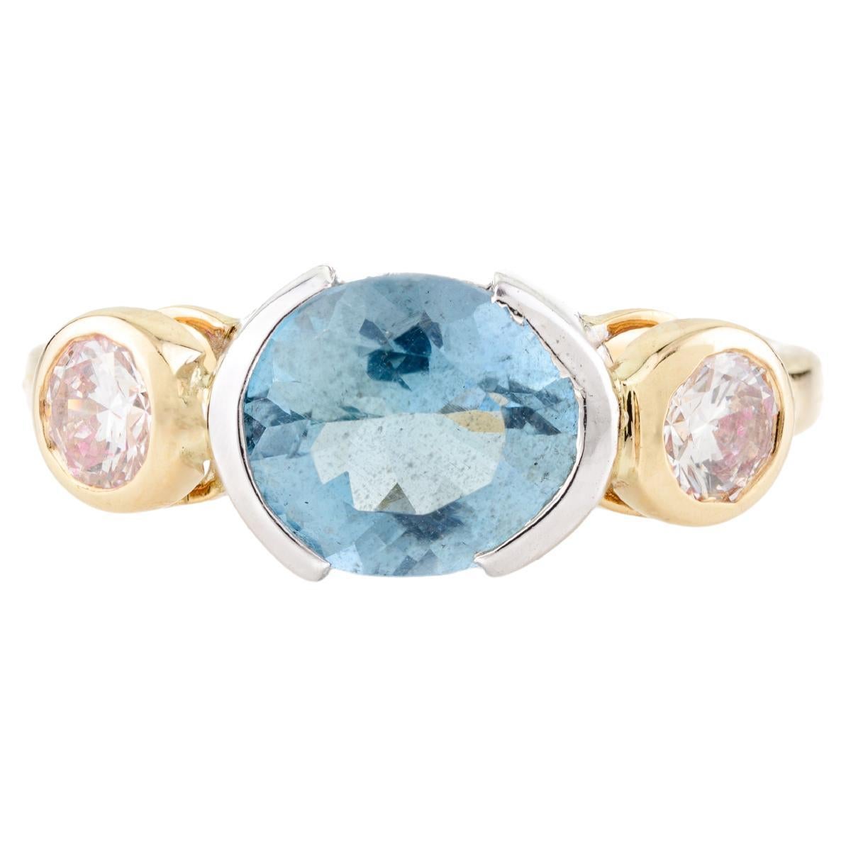 Alianza de Diamante Aguamarina de 2,02 Quilates con Tres Piedras en Oro de Dos Tonos de 18k