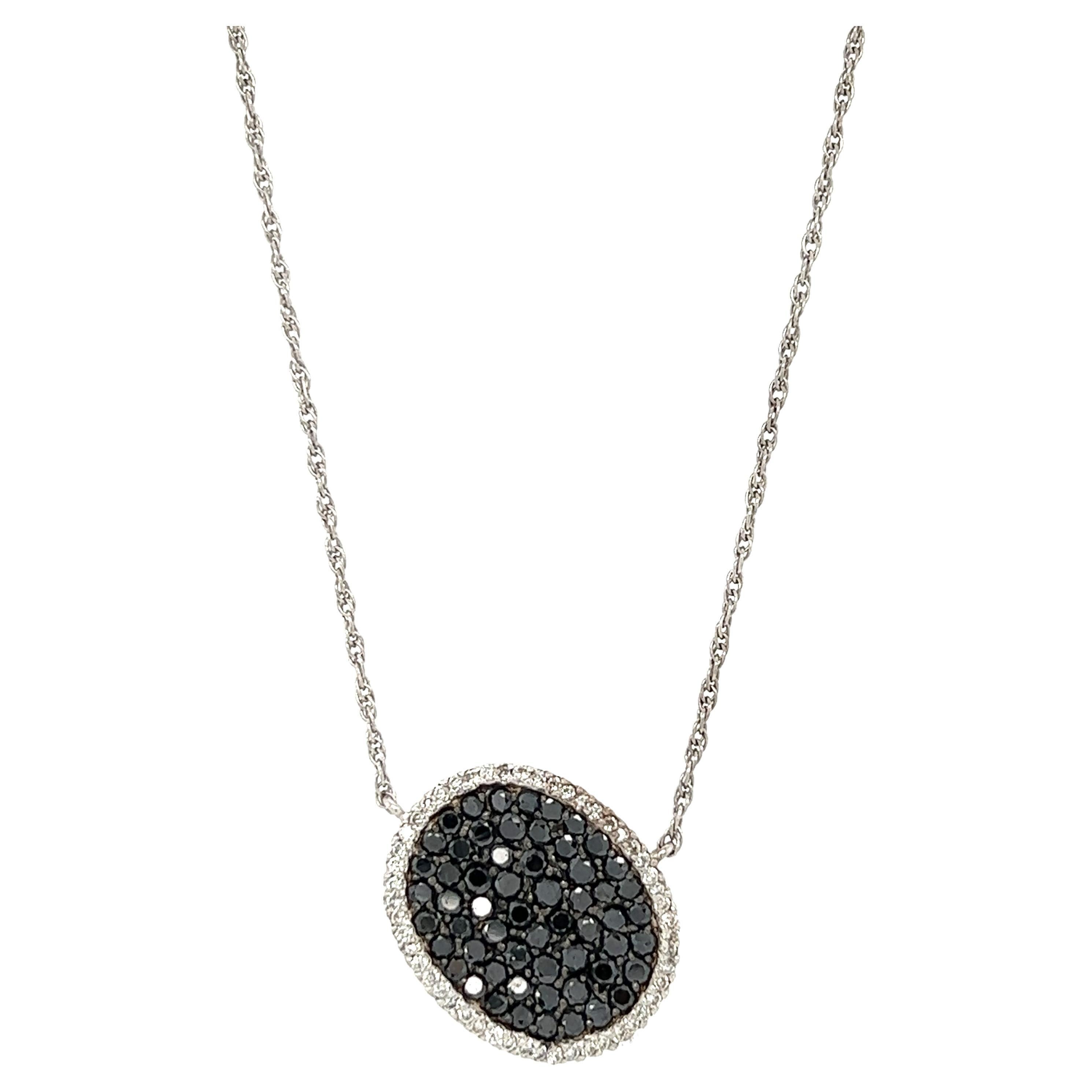 2.02 Carat Black Diamond White Diamond 14 Karat White Gold Chain Necklace For Sale