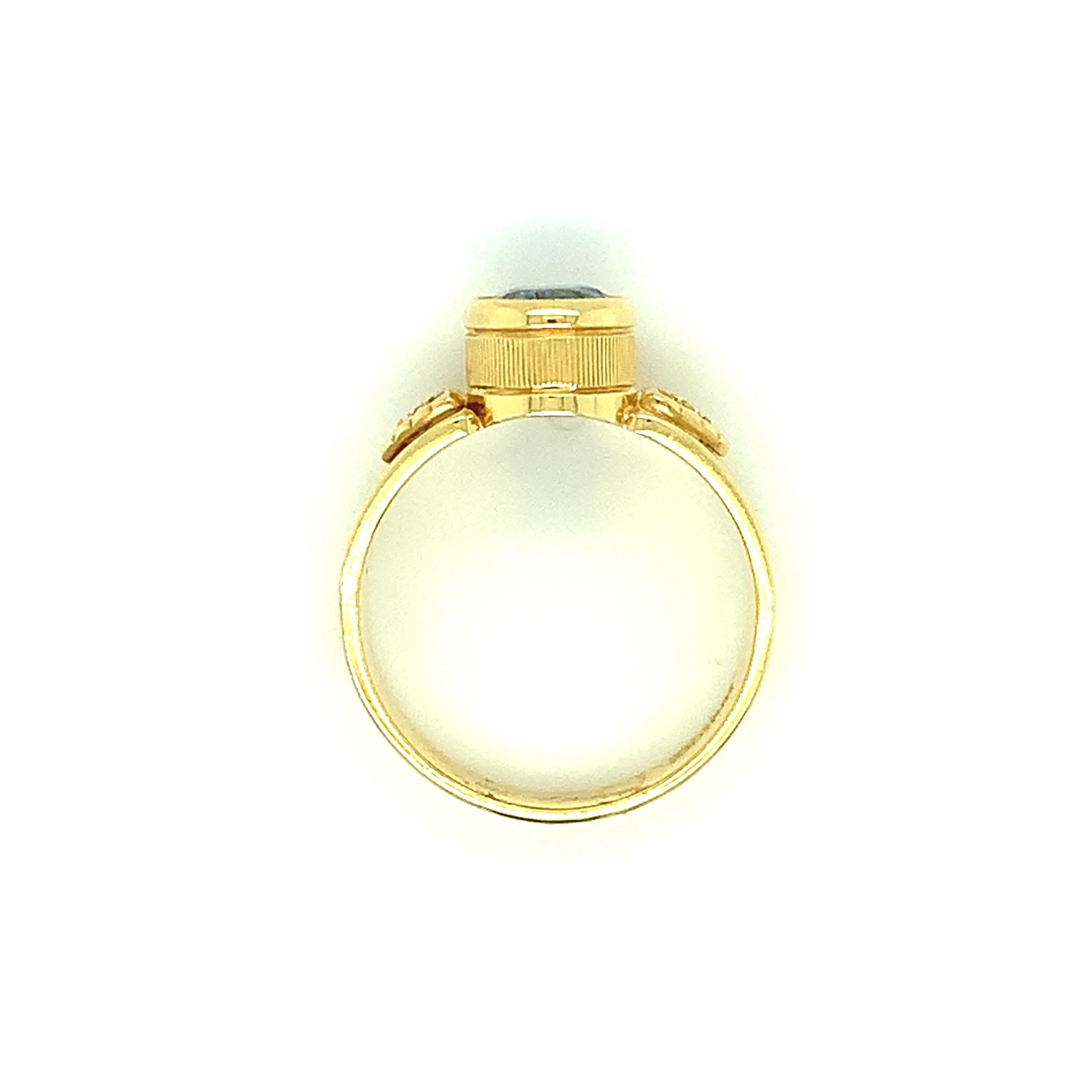 Women's or Men's 2.02 Carat Blue Sapphire, Diamond Yellow Gold Engraved Bezel Signet Band Ring