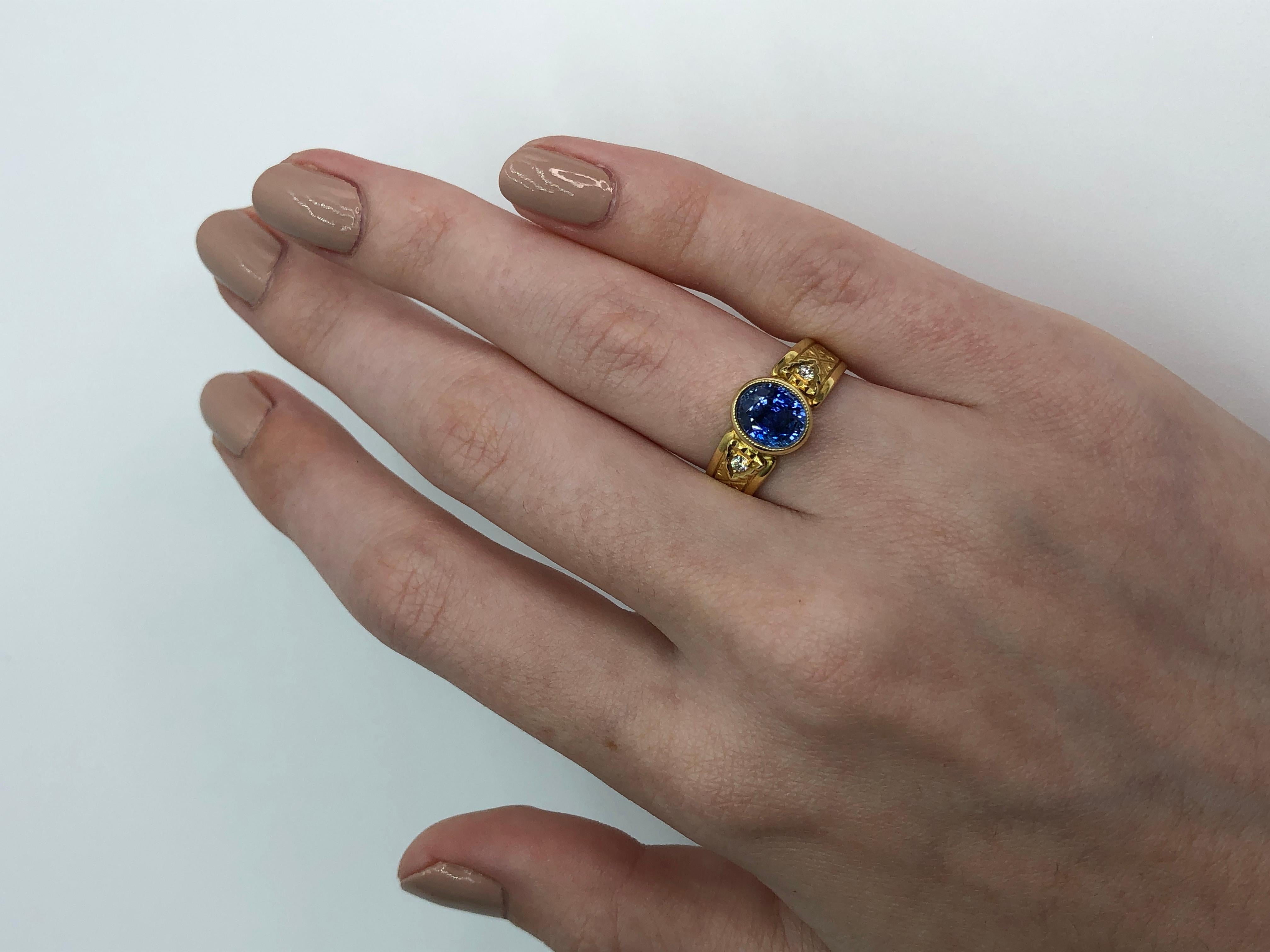 2.02 Carat Blue Sapphire, Diamond Yellow Gold Engraved Bezel Signet Band Ring 2
