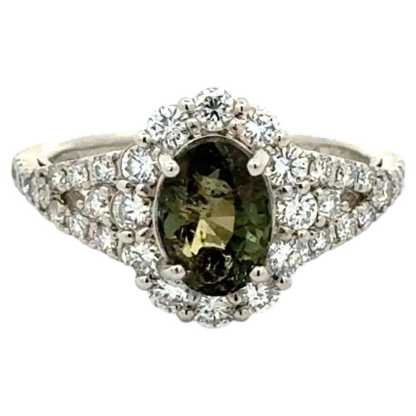Bague en platine avec halo de diamants et alexandrite de Ceylan de 2,02 carats certifiée GIA