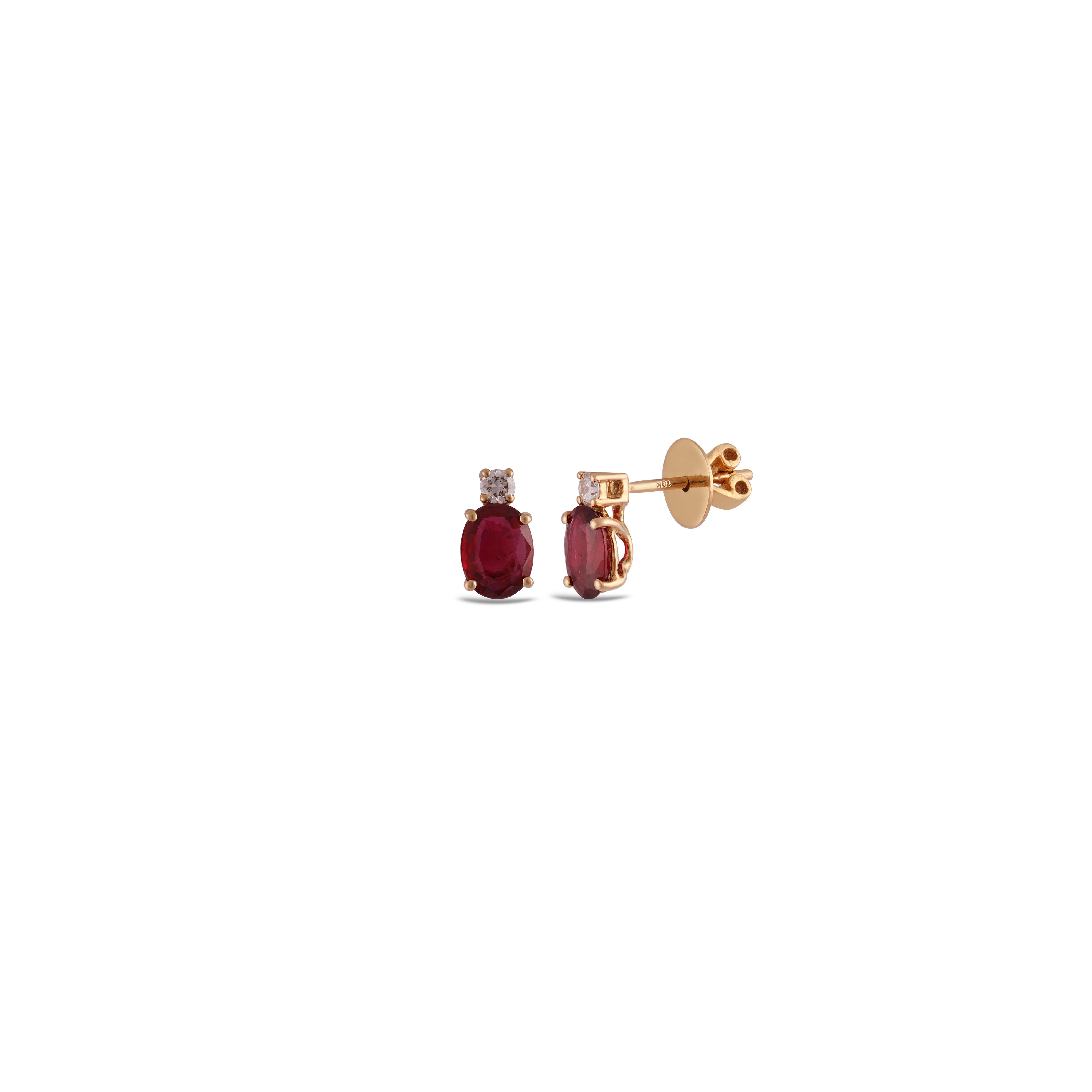 Modern 2.02 Carat Clear Mozambique  Ruby Earrings Studs in 18k yellow Gold For Sale