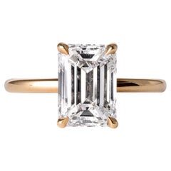2.02 Carat G VVS2 Emerald Cut Diamond Engagement Ring in 18K Yellow Gold with H
