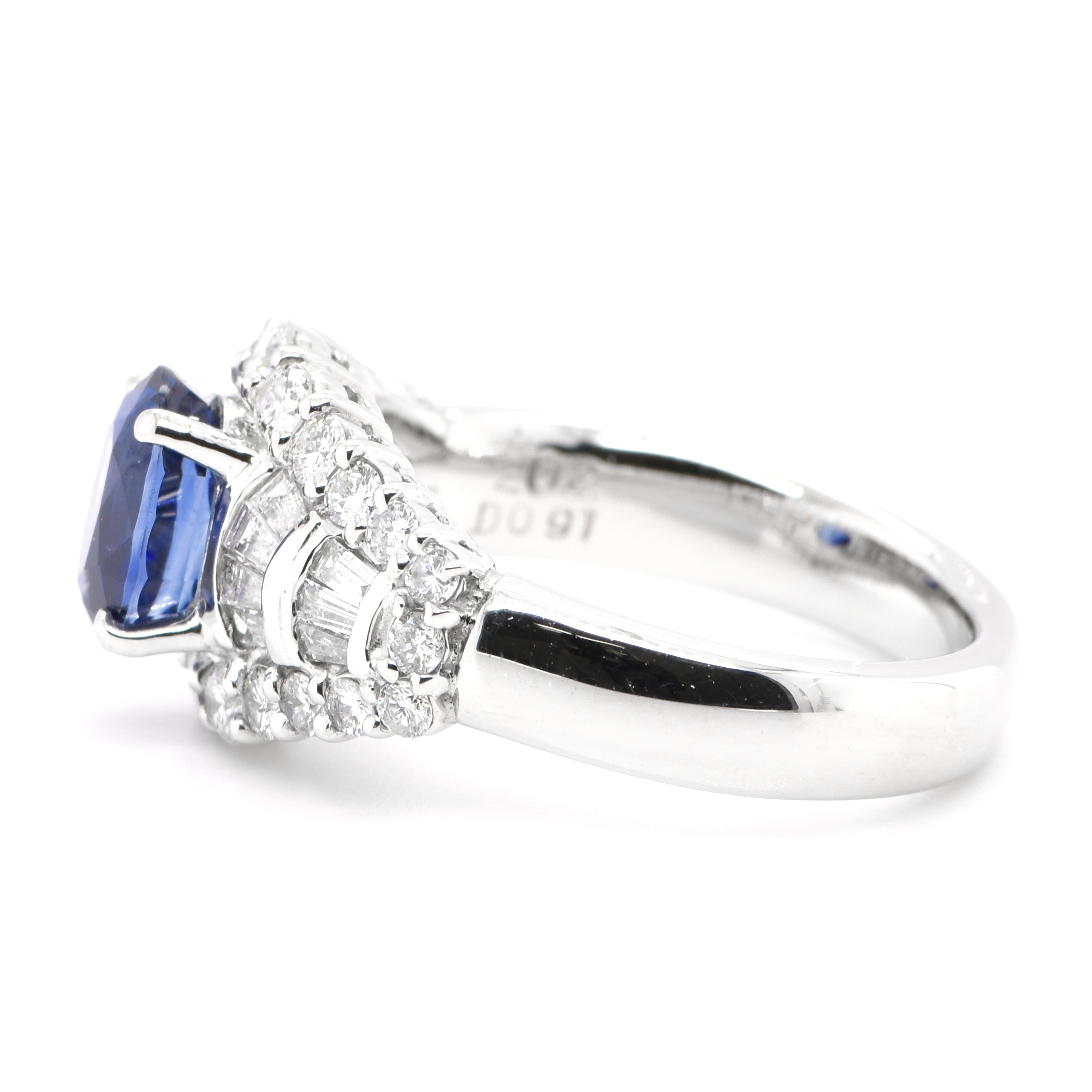 2.02 Carat Natural Sapphire and Diamond Art Deco Style Ring Set in Platinum In Excellent Condition In Tokyo, JP