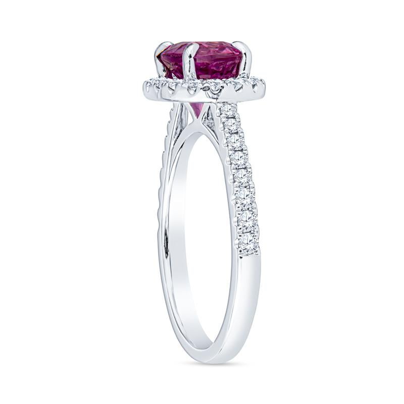 Oval Cut 2.02 Carat Oval Pink Sapphire w 0.38ctw Round Diamonds Accents Cocktail Ring For Sale