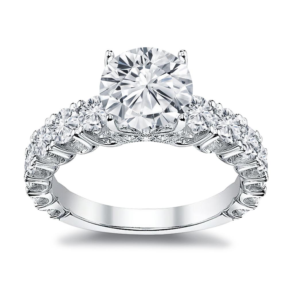 For Sale:  2.02 Carat Prong Style Engagement Ring 3