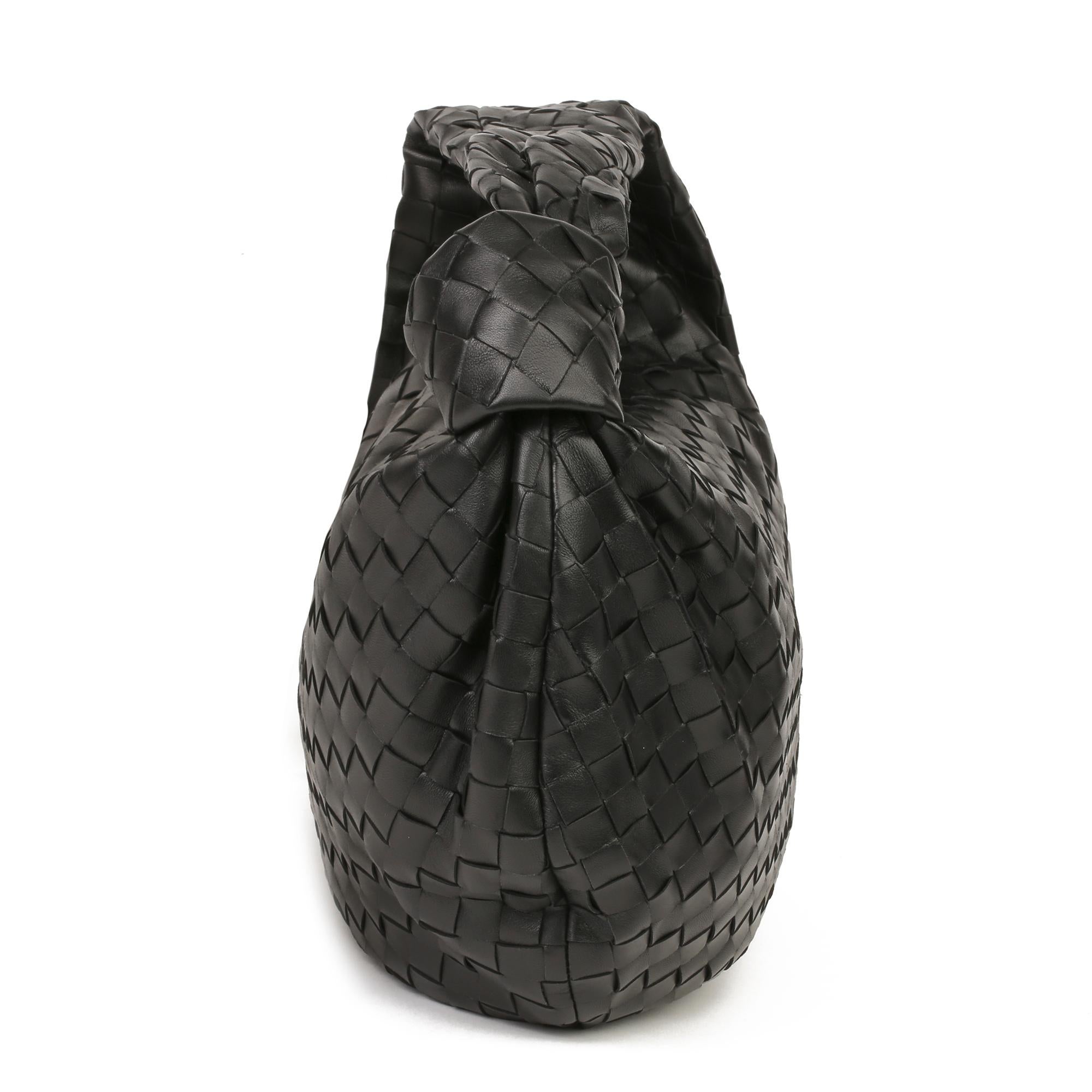 BOTTEGA VENETA
Black Intrecciato Woven Calfskin Leather The Small Jodie

Xupes Reference: HB3786
Serial Number: B08956592W
Age (Circa): 2020
Accompanied By: Bottega Veneta Dust Bag, Care Booklet
Authenticity Details: Date Stamp (Made in Italy)