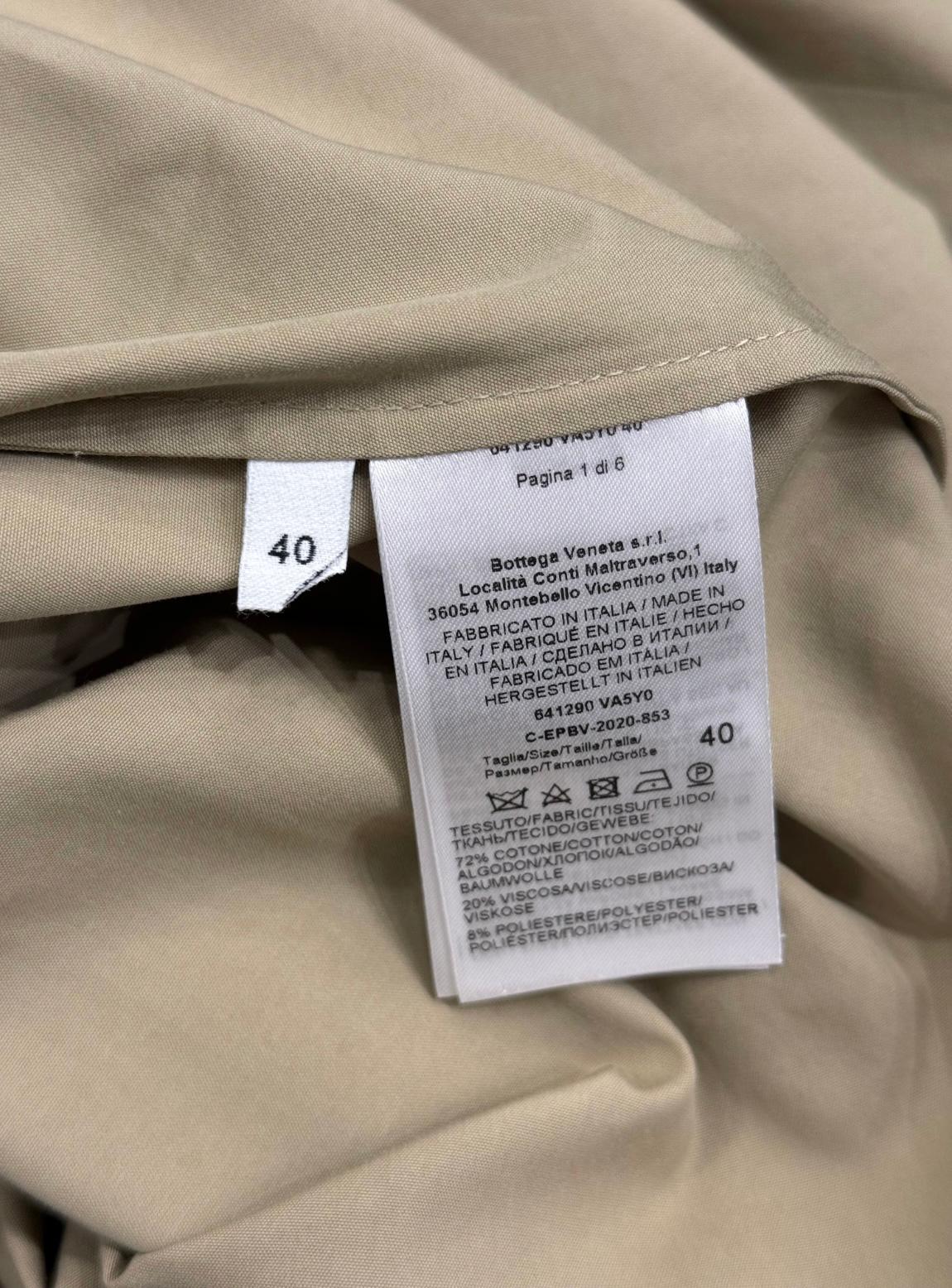 2020 Bottega Veneta Raglanärmel-Batwing-Mantel im Angebot 3