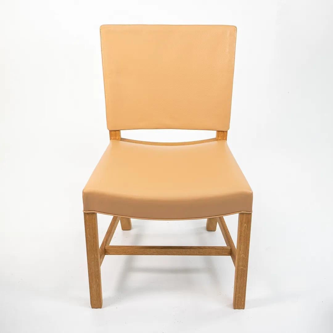 Scandinave moderne 2020 Carl Hansen KK39490 Petite chaise RED de Kaare Klint en cuir fauve