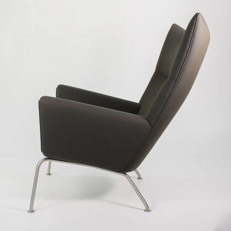 2020 CH445 Wing Lounge Chair by Hans Wegner for Carl Hansen in Brown/Grey Fabric For Sale 3