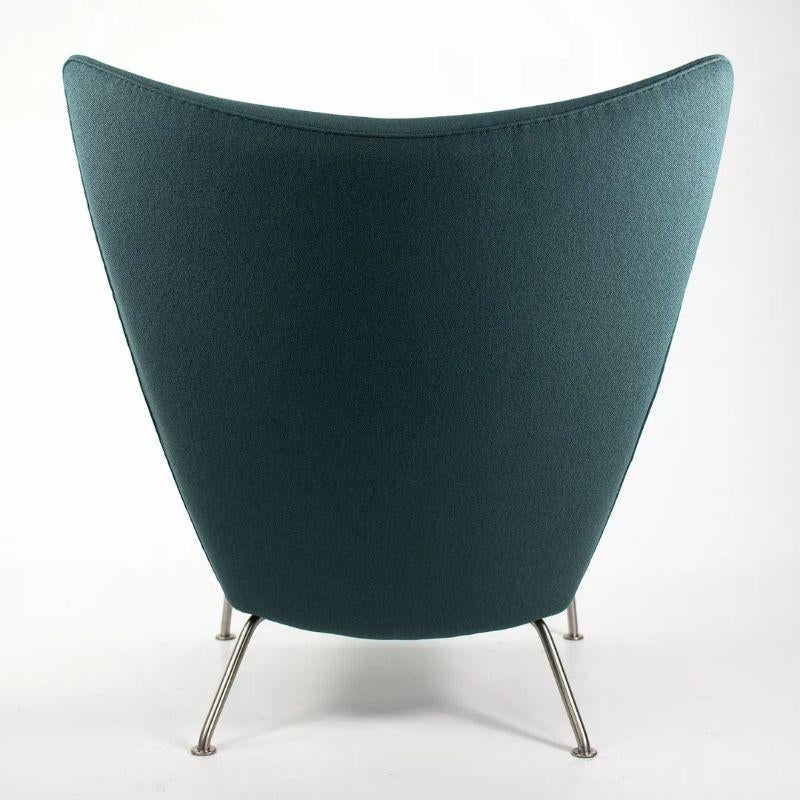 2020 CH445 Wing Lounge Chair by Hans Wegner for Carl Hansen in Green Fabric In Good Condition For Sale In Philadelphia, PA