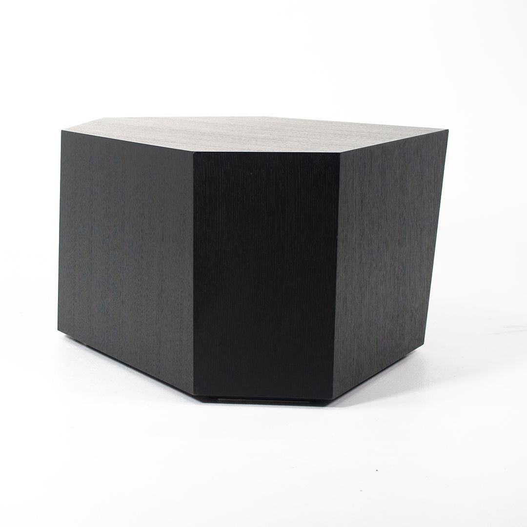 Moderne Table d'appoint Chaka 2020 d'Arteriors en ébène, modèle DJ5012 en vente