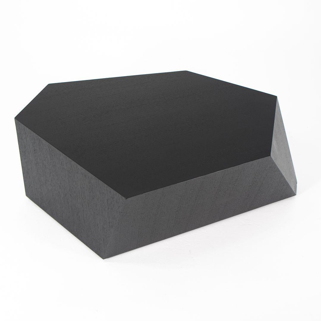 Table d'appoint Chaka 2020 d'Arteriors en ébène, modèle DJ5012 en vente 1