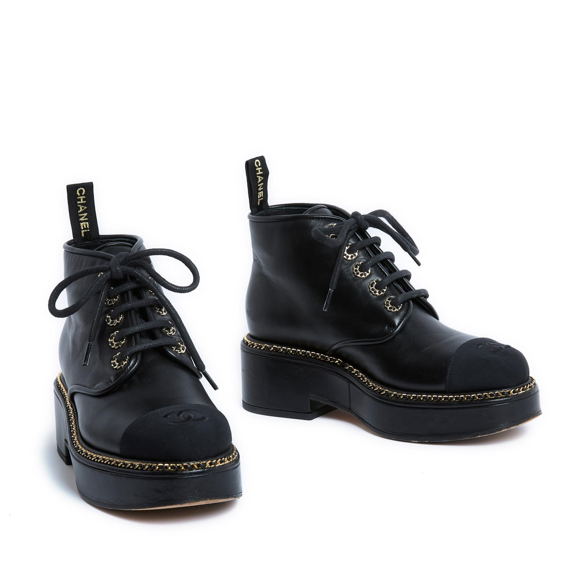 Women's or Men's 2020 Chanel Derbies Gavroche FR38.5 Black Leather Gros Grain Boots UK New For Sale