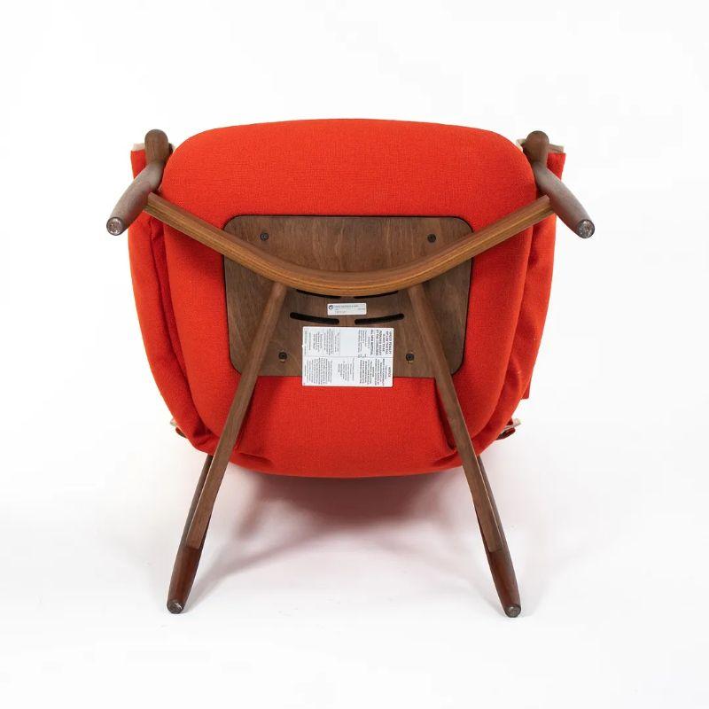 2020 EO15 Embrace Lounge Chair by EOOS for Carl Hansen in Walnut w/ Red Fabric en vente 1
