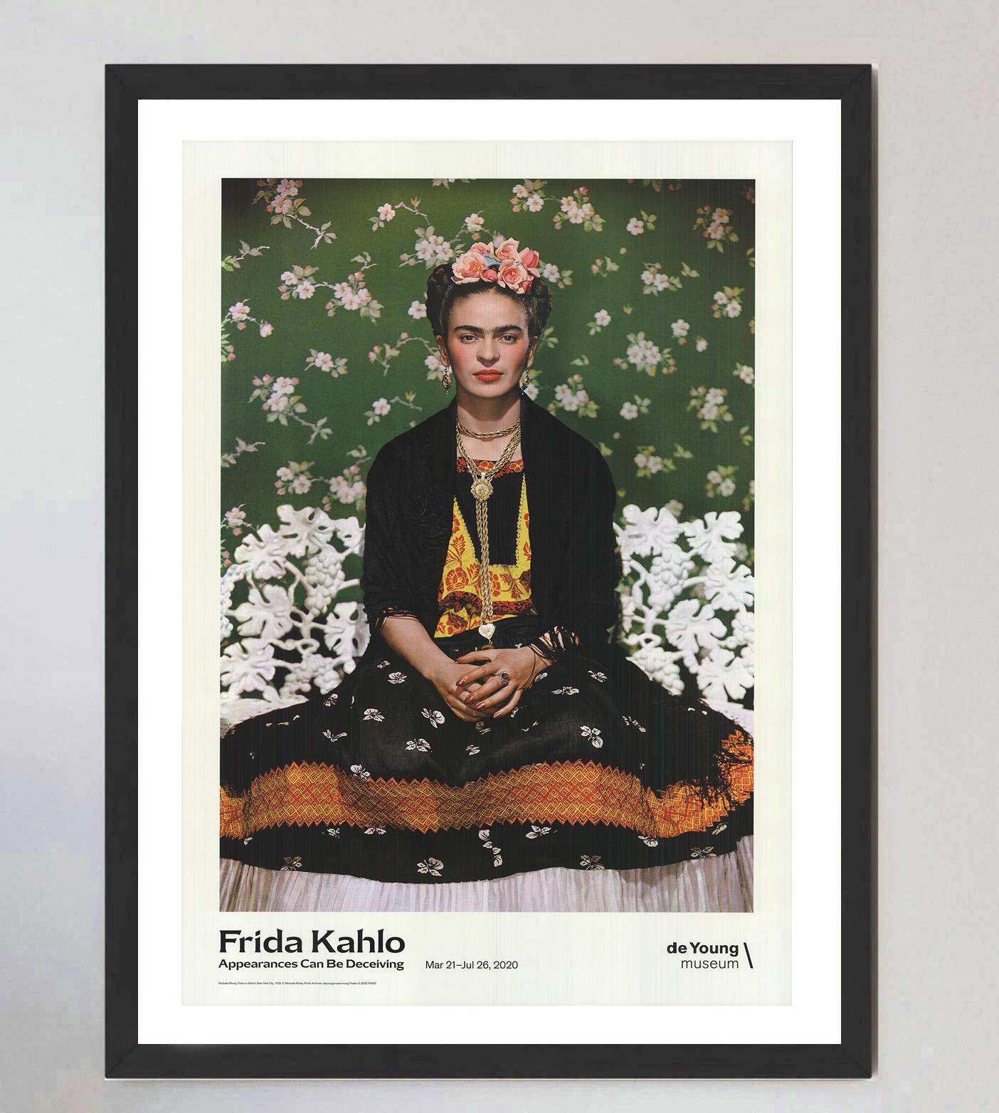 2020 Frida Kahlo - Cartel original del Museo De Young Siglo XXI y contemporáneo en venta