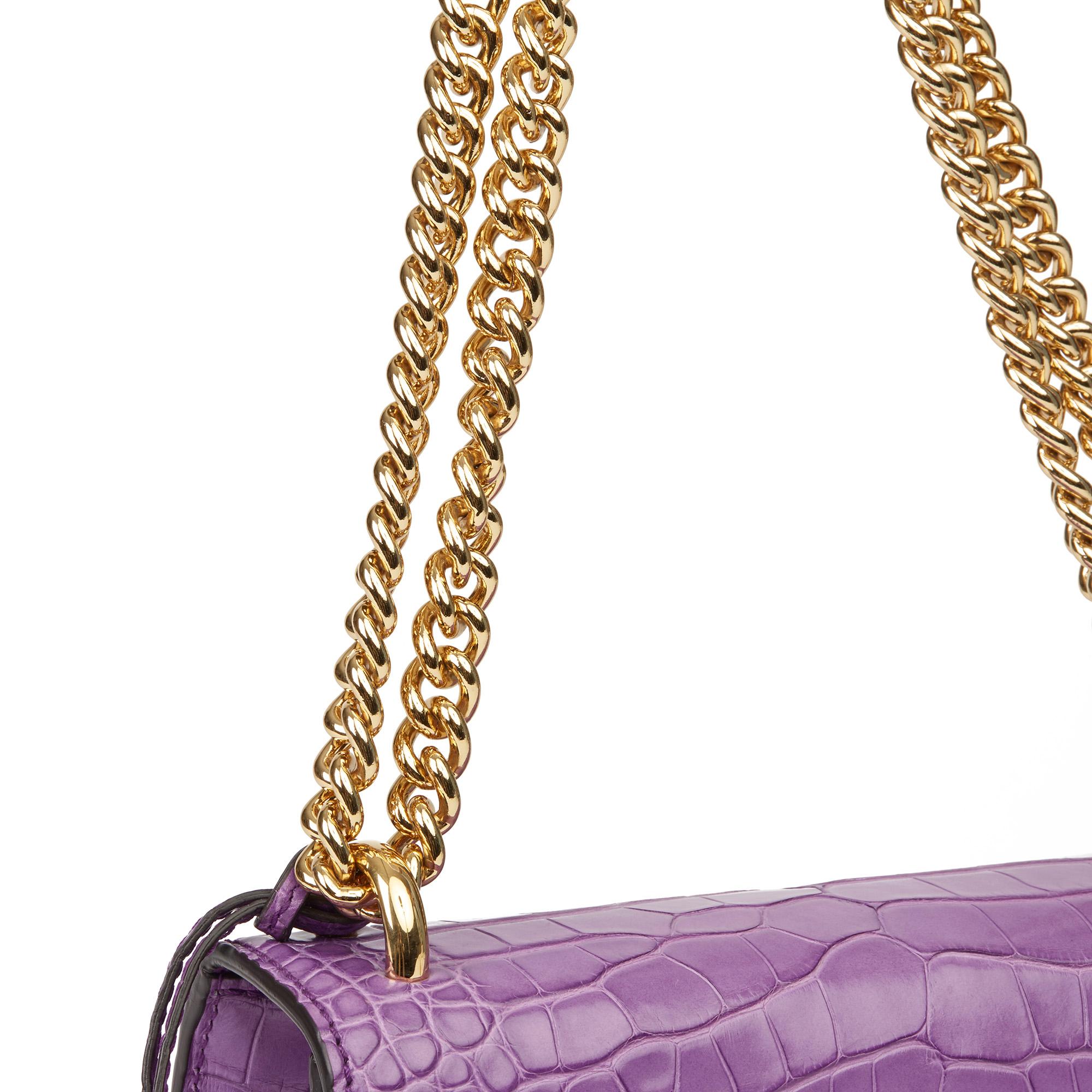 2020 Gucci sac à bandoulière en cuir d'alligator mat, petit cadenas, violet cyclamen en vente 3