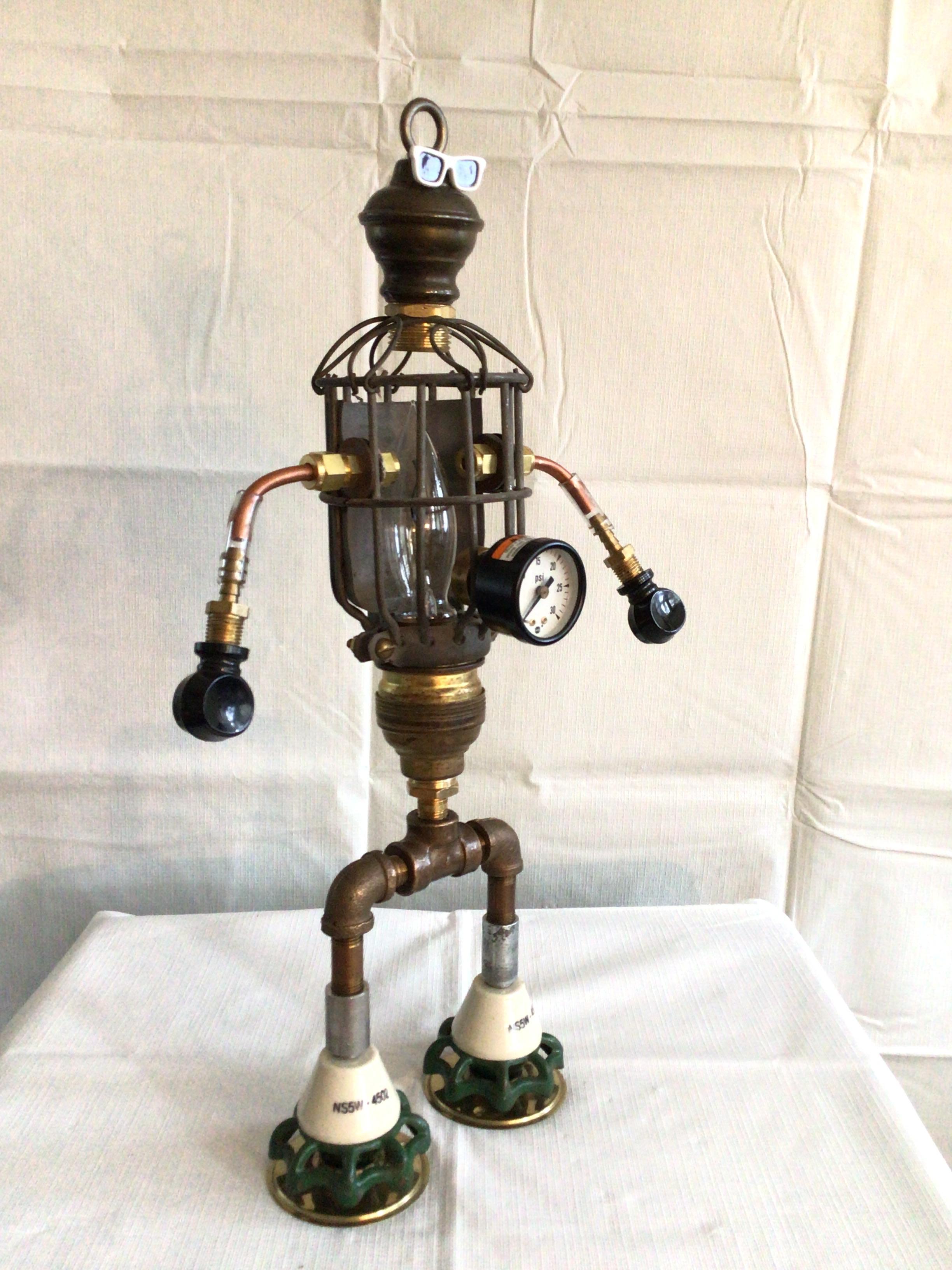 2020 Handmade Industrial Robot with Flickering Light In Good Condition For Sale In Tarrytown, NY