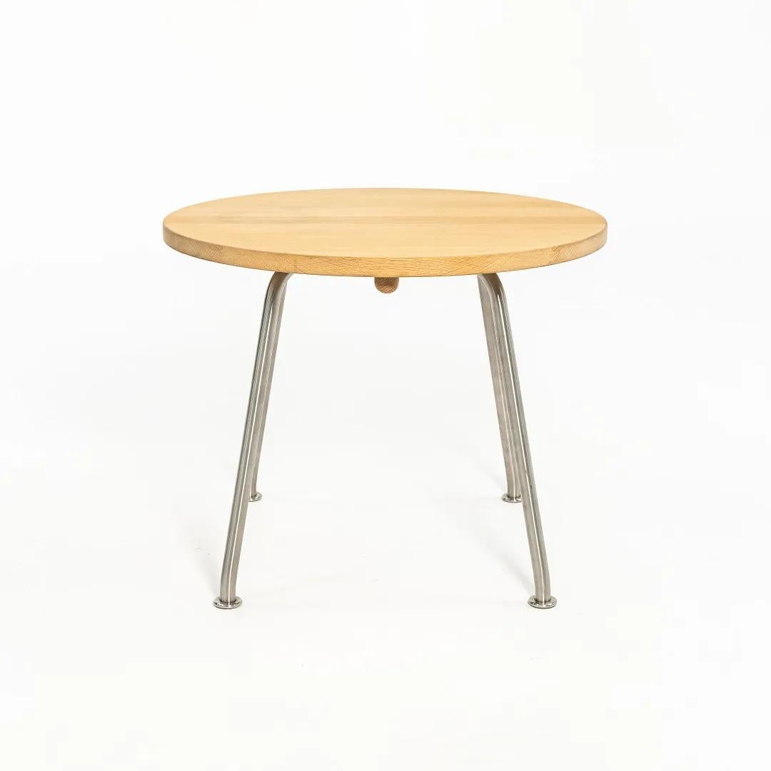 2020 Hans Wegner for Carl Hansen CH415 Side Table in Oak Oil w/ Legs 55cm Top For Sale 2