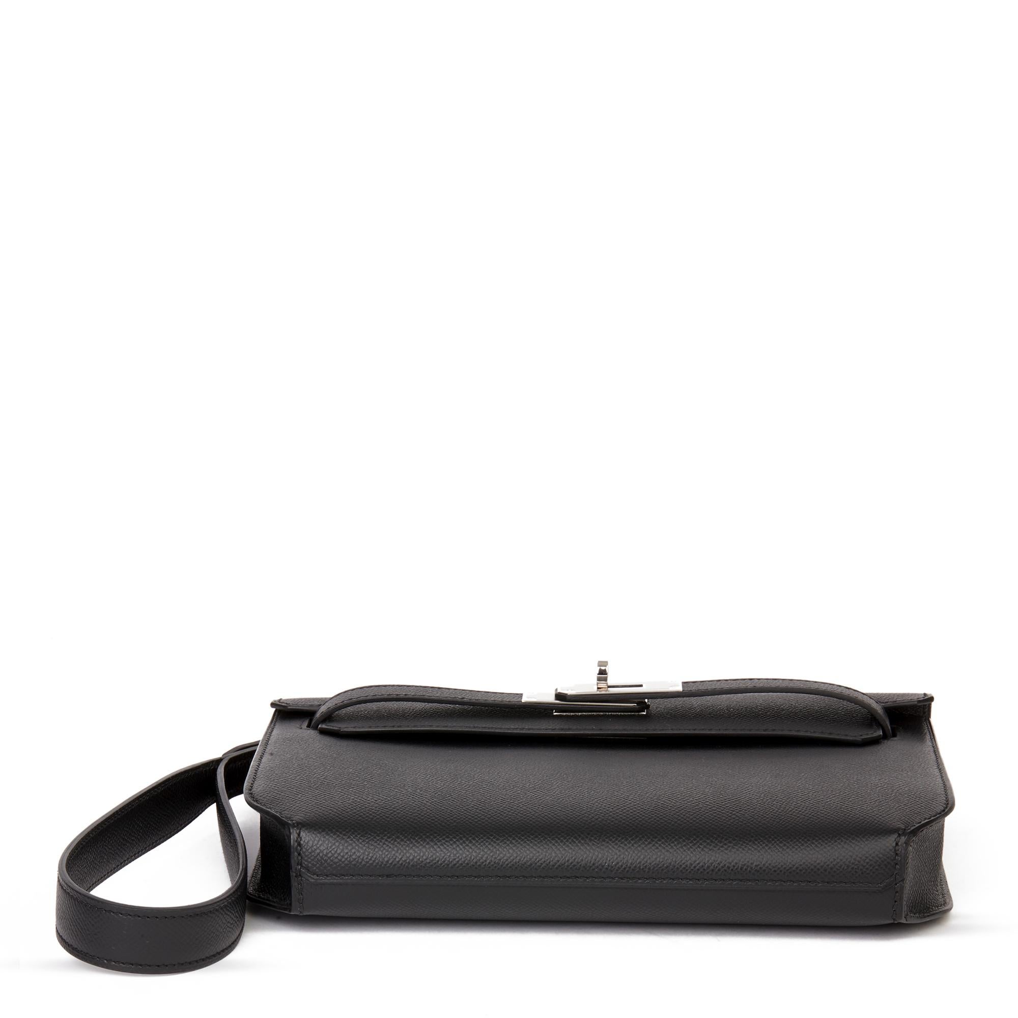2020 Hermès Black Epsom Leather Kelly Depeches 25cm Pochette In New Condition In Bishop's Stortford, Hertfordshire