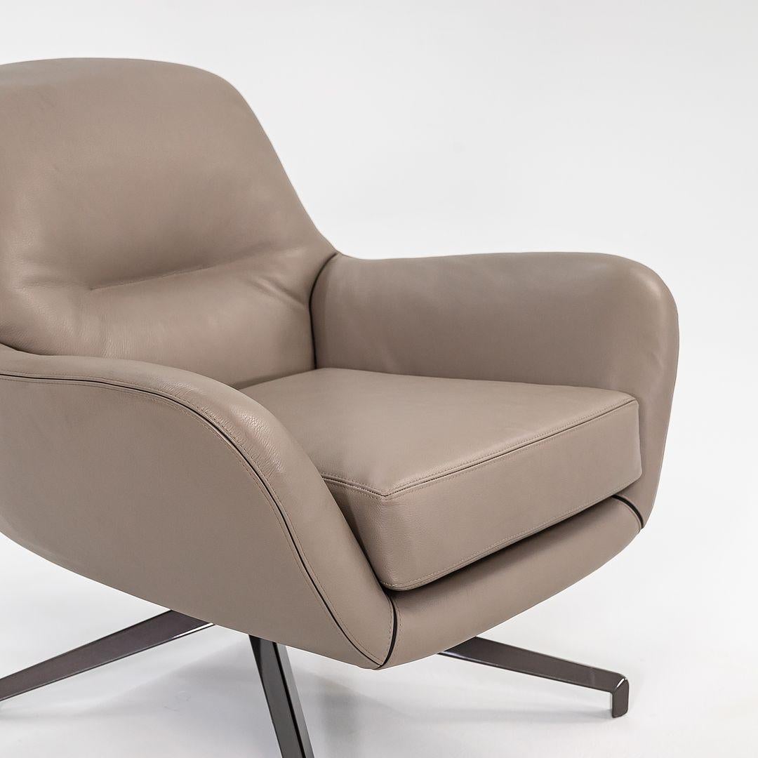 Jensen-Stuhl 2020 von Rodolfo Dordoni für Minotti in Grau / Beige aus Leder von Rodolfo im Angebot 1