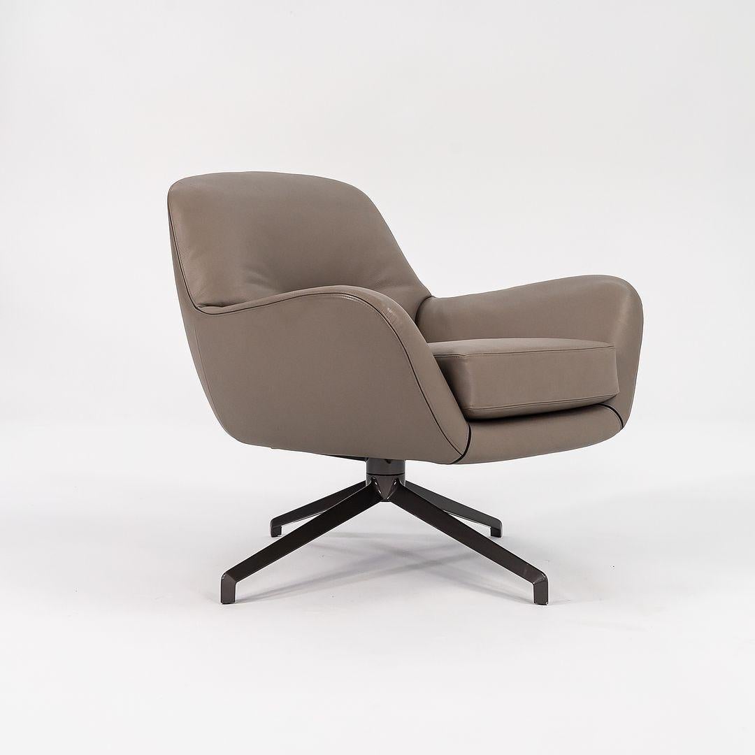 Jensen-Stuhl 2020 von Rodolfo Dordoni für Minotti in Grau / Beige aus Leder von Rodolfo im Angebot 2