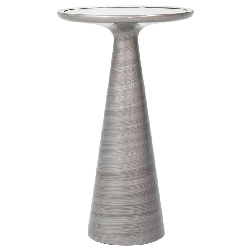2020 Mitchell Gold y Bob Williams Tabla de dominadas Addie con inserto de cristal 1x Disponible en venta