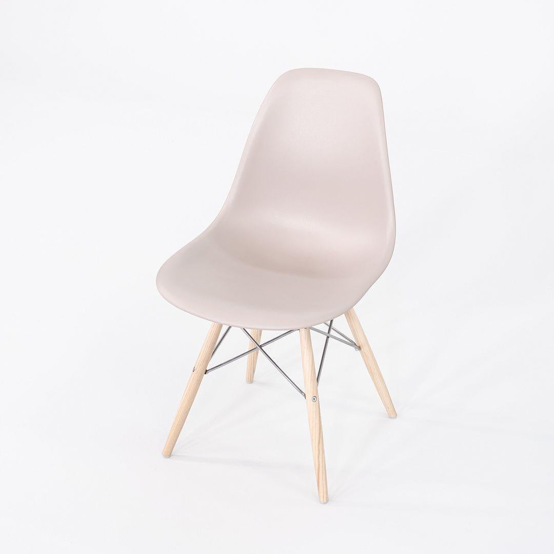 2020 Pair of Herman Miller Eames Plastic DSW Dining Shell Chairs For Sale 5