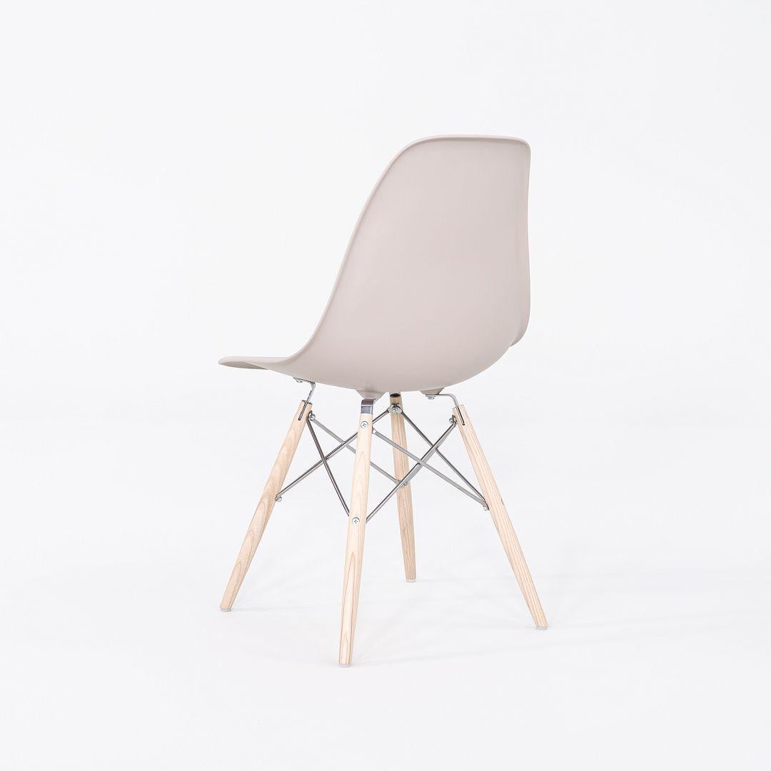 Contemporary 2020 Pair of Herman Miller Eames Plastic DSW Dining Shell Chairs For Sale