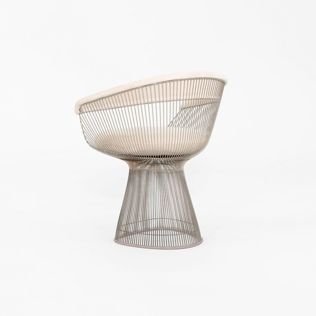 XXIe siècle et contemporain 2020 Paire de chaises à bras de salle à manger en daim ivoire de Warren Platner pour Knoll en vente