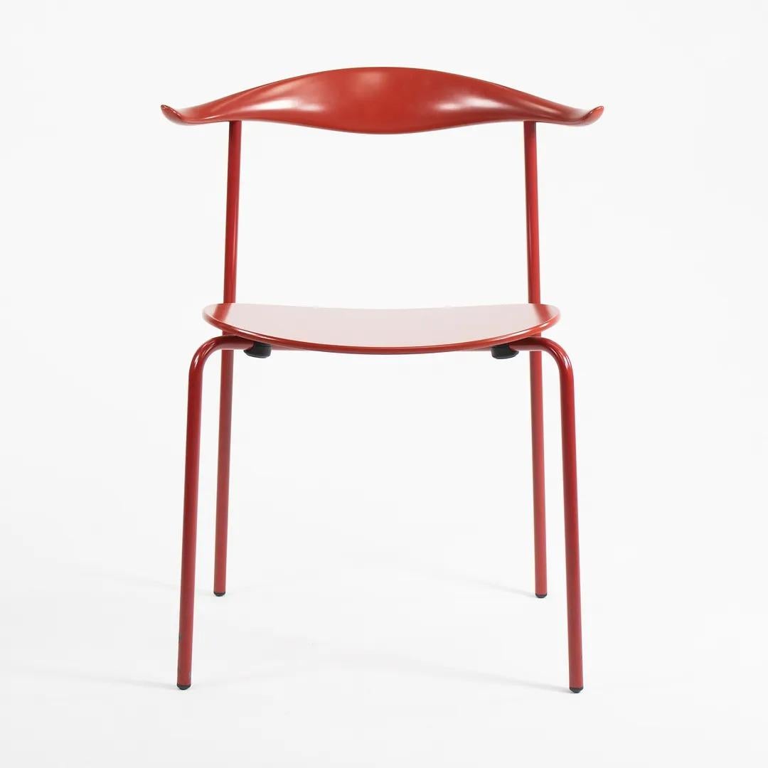 Scandinave moderne 2020 Ensemble de quatre chaises de salle à manger CH88T par Hans Wegner pour Carl Hansen en rouge en vente