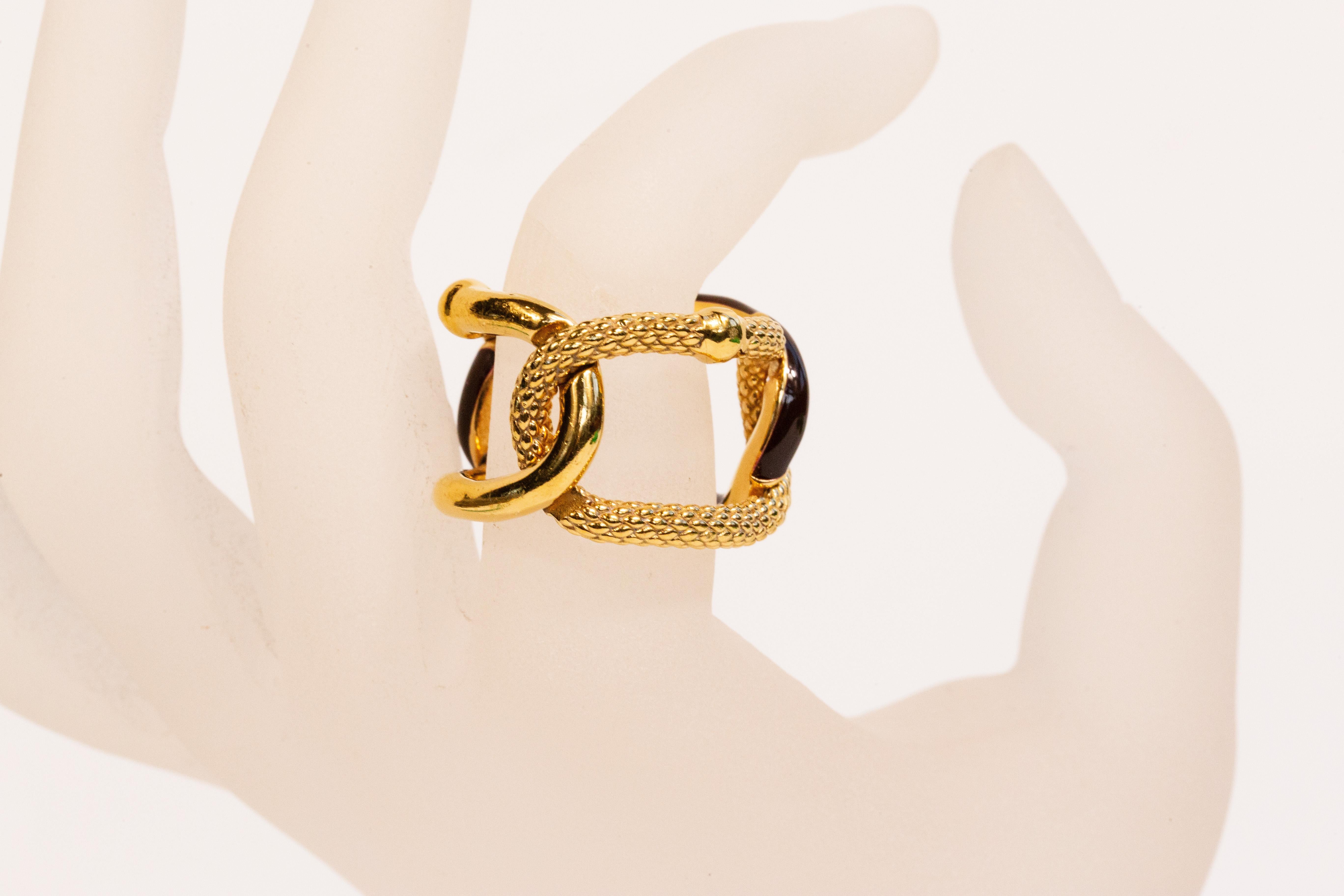 2020er Jahre Bottega Veneta Intreccio Kettenring Gold plissiert Silber und schwarzem Emaille im Angebot 6