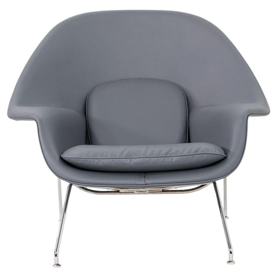 2020s Eero Saarinen for Knoll Womb Lounge Chair in Grey  Leather For Sale