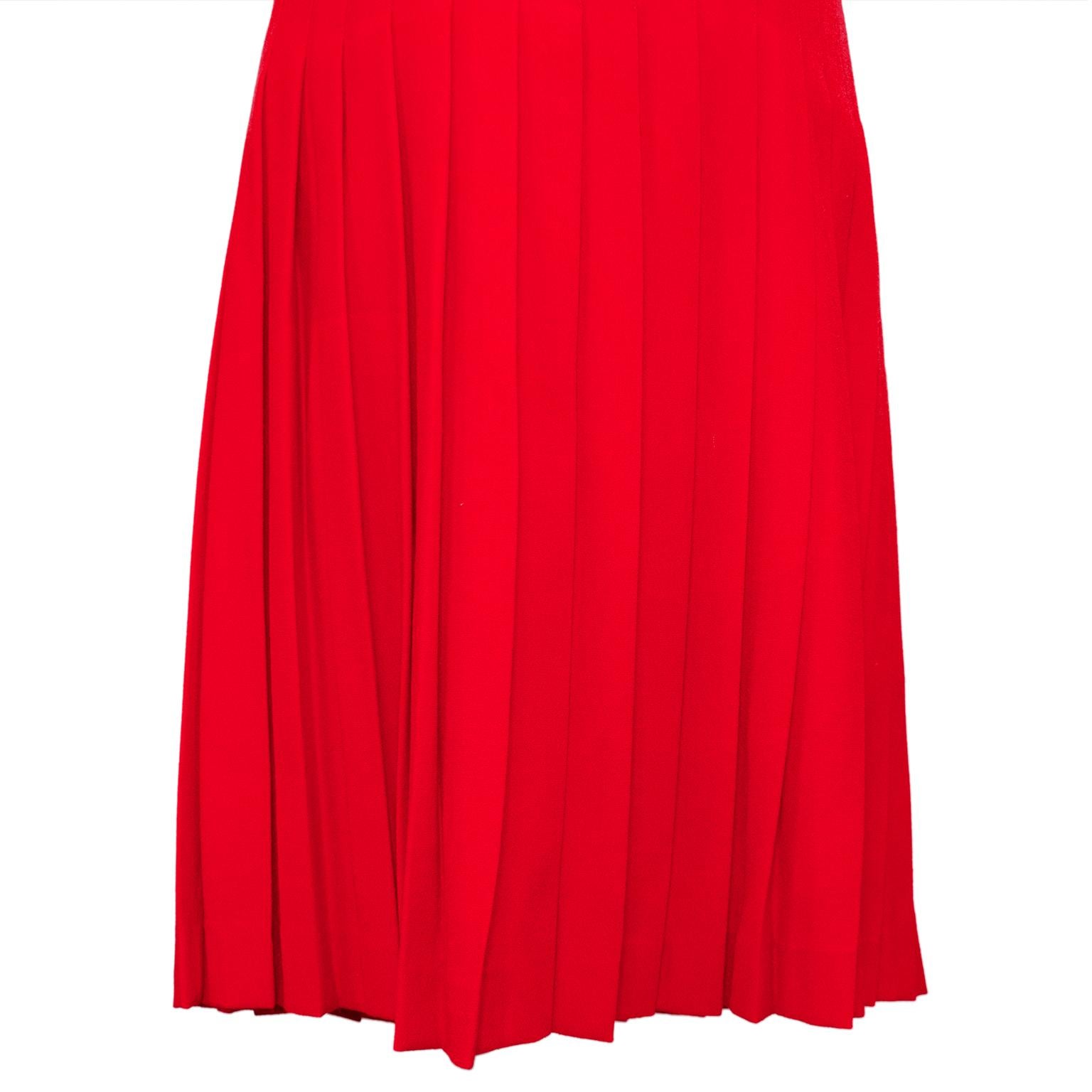 Women's 2020's Gucci Red Pleated Skirt  For Sale