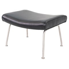 2020er Jahre Hans Wegner für Carl Hansen CH446 Fußhocker neu gepolstert Schwarzes Leder