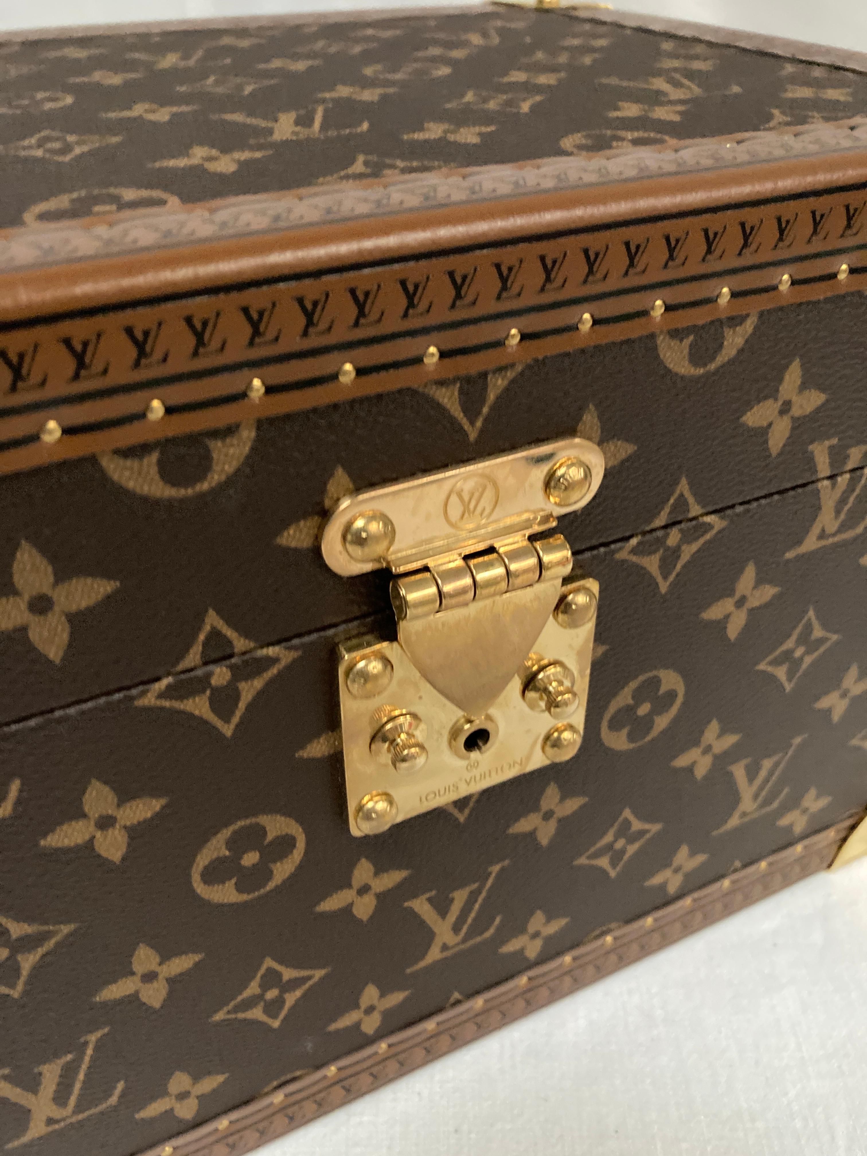 Coffre à bijoux et montres 2020 par Louis Vuitton
D'occasion / Jamais utilisé
