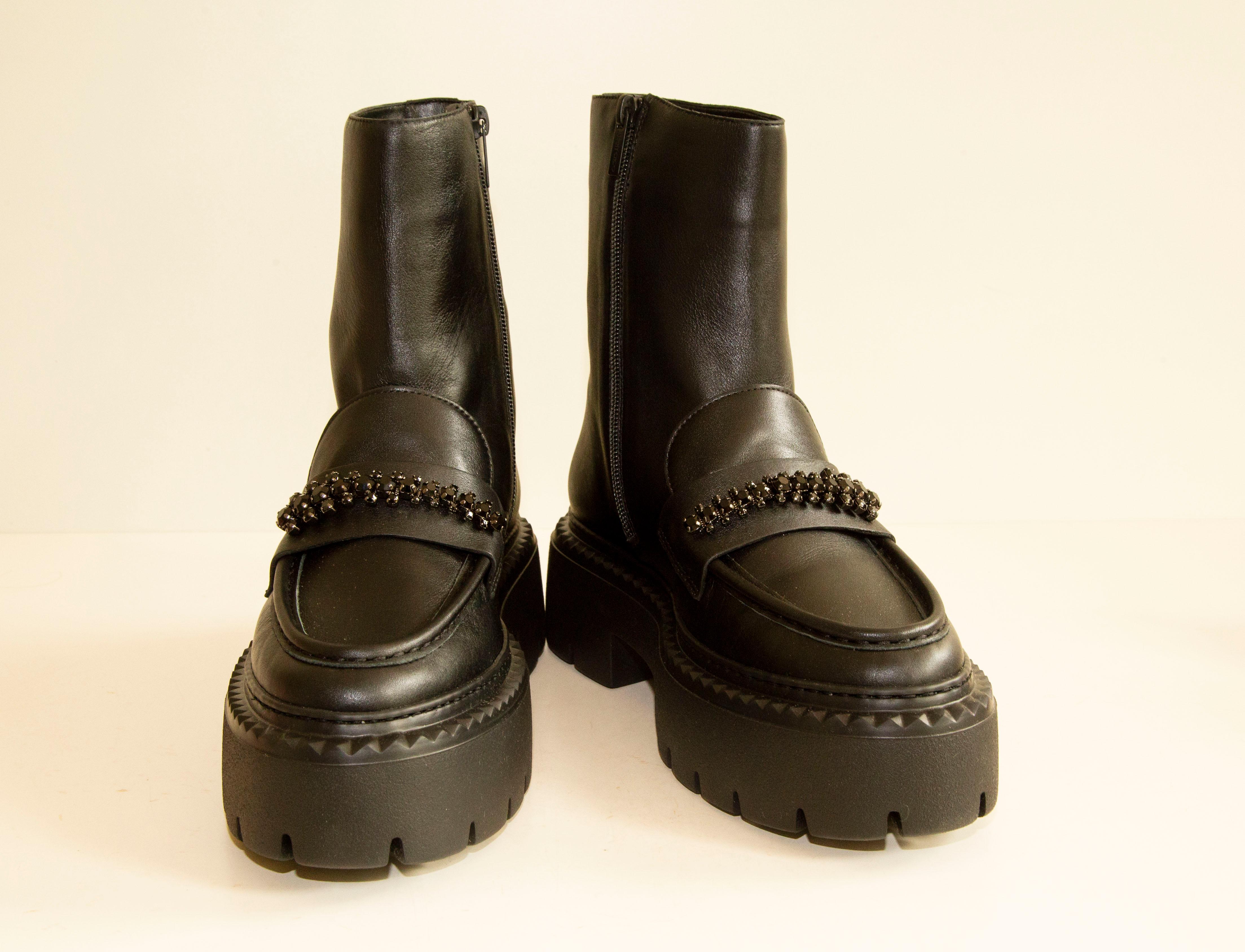 2020s Jimmy Choo Botines de piel negra Negro en venta