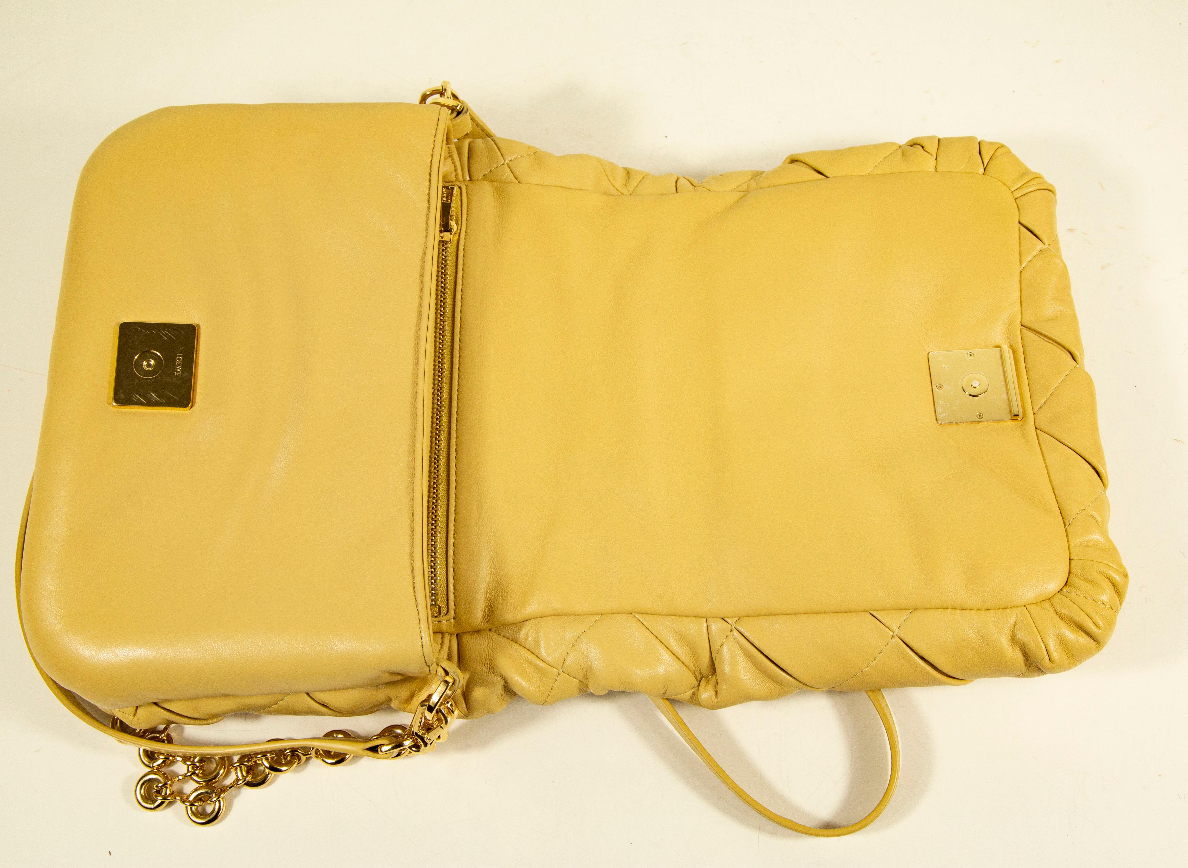 2020s Loewe Goya Puffer Shoulder Crossbody Bag in Camel-Hued Lamb Leather For Sale 3