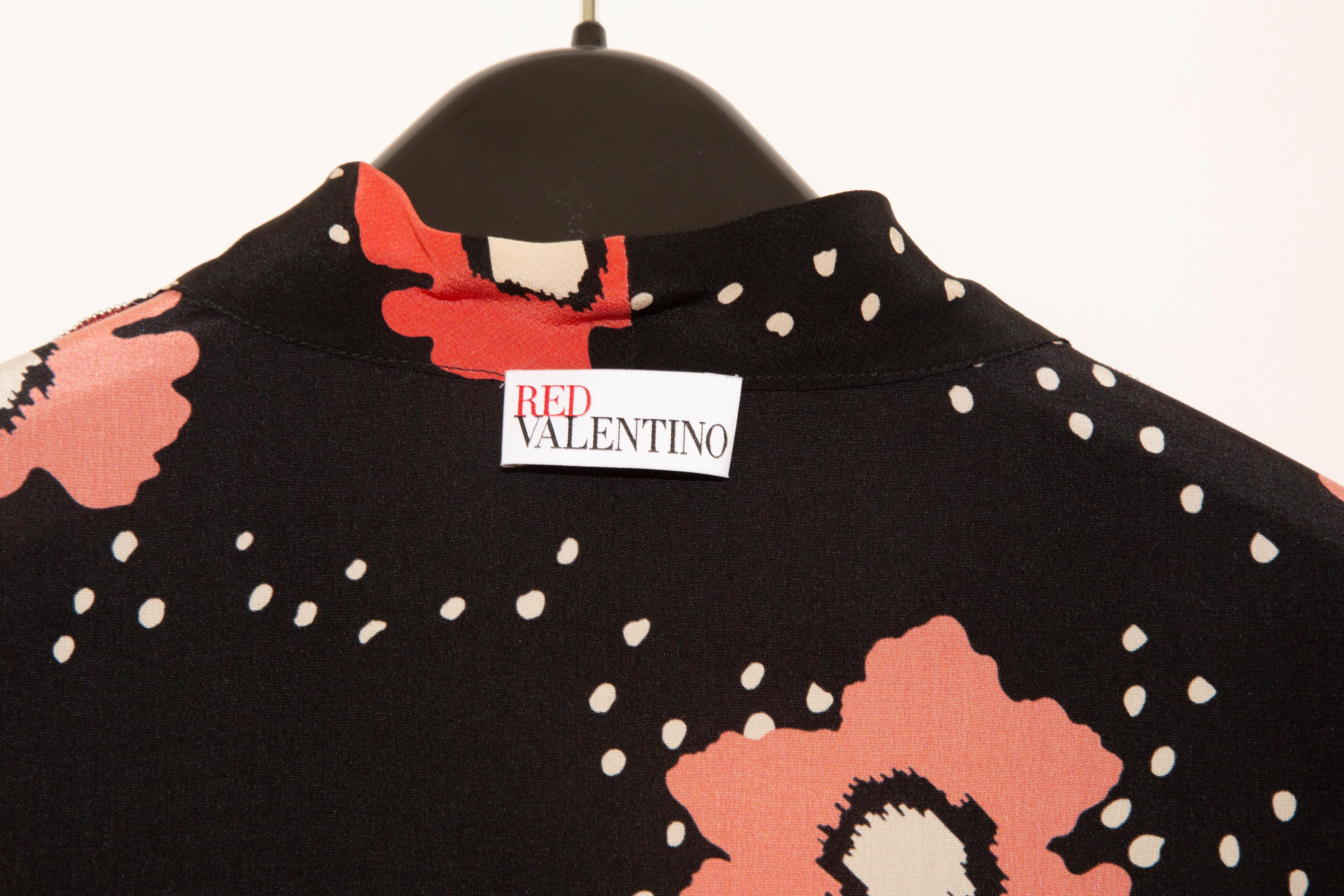 2020s Chemisier en soie à fleurs de Valentino Taille IT 44 Excellent état - En vente à Arnhem, NL