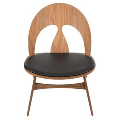 2021 BM0949P Contour Lounge Chair by Borge Mogensen for Carl Hansen in Walnut