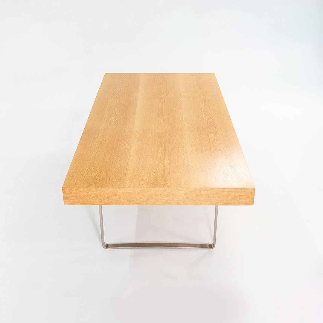 Moderne 2021 Bureau de directeur Carl Hansen CH-110 par Hans Wegner en Oak laqué en vente