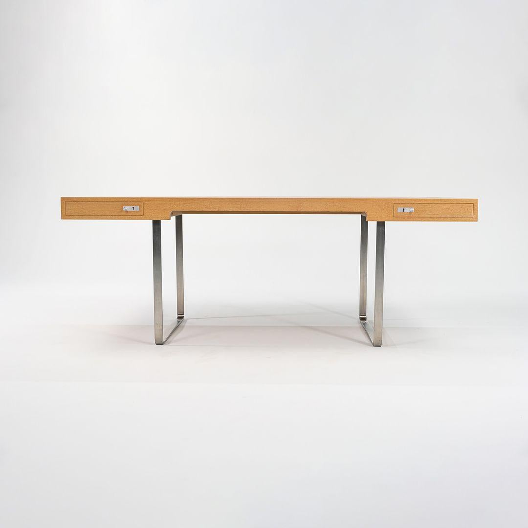 2021 Bureau de directeur Carl Hansen CH-110 par Hans Wegner en Oak laqué en vente 2