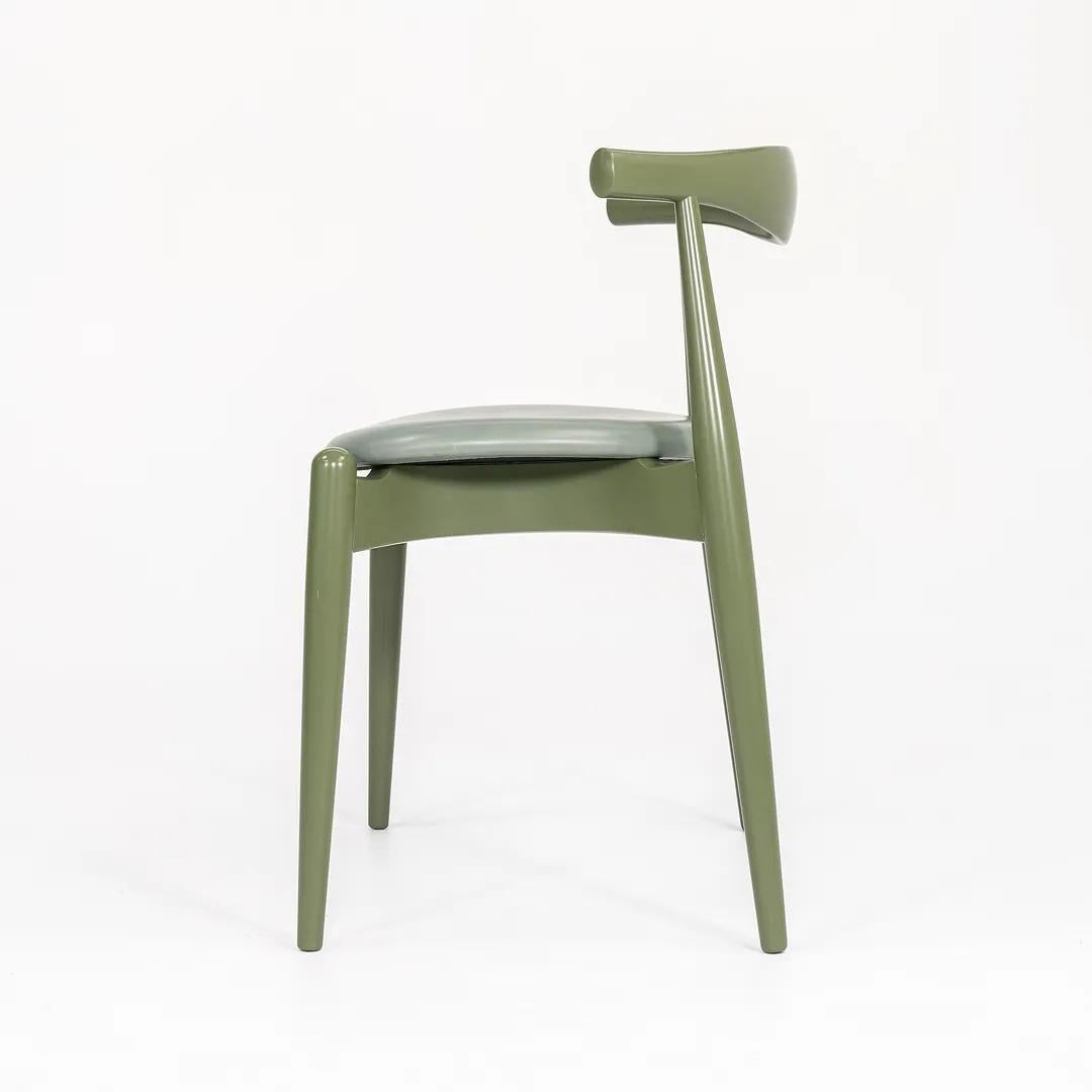 2021 Carl Hansen CH20 Dining Chair by Hans Wegner in Green with Leather Cushion For Sale 2