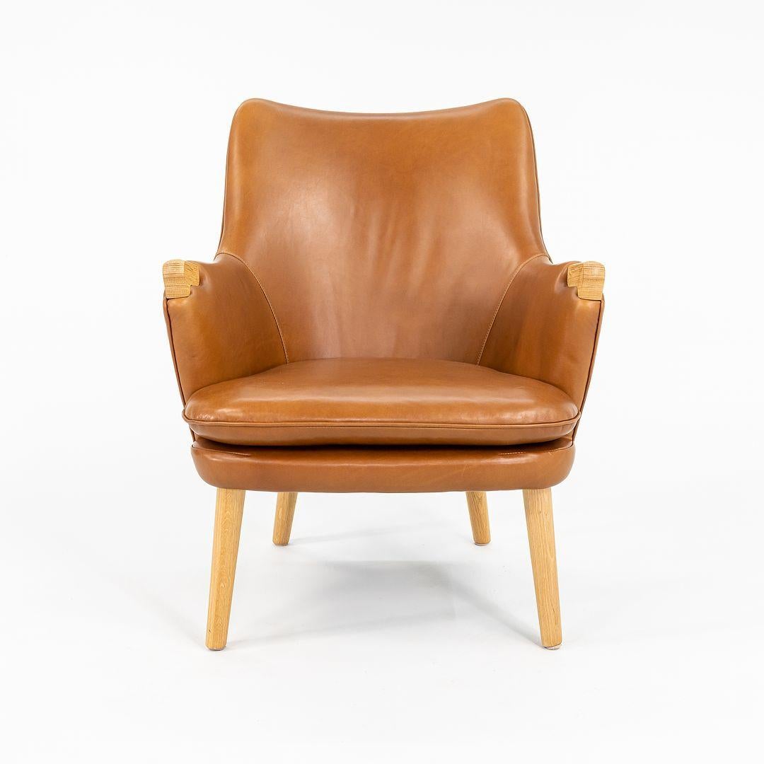 2021 Carl Hansen CH71 von Hans Wegner in cognacfarbenem Leder und Eiche im Angebot 5