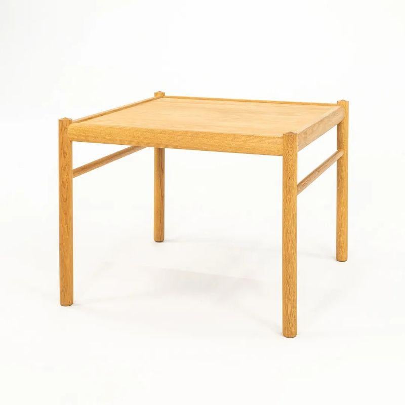 Chêne Table basse/table d'appoint coloniale Carl Hansen OW449 d'Ole Wanscher en chêne huilé 2021 en vente