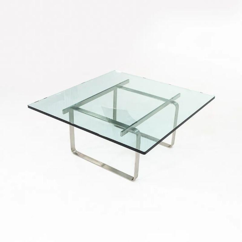Table basse carrée CH106 de Hans Wegner en verre et acier 2021 Carl Hansen & Son en vente 1