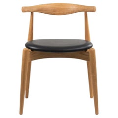 2021 CH20 Elbow Dining Chair by Hans Wegner for Carl Hansen in Oil Oak & Leather